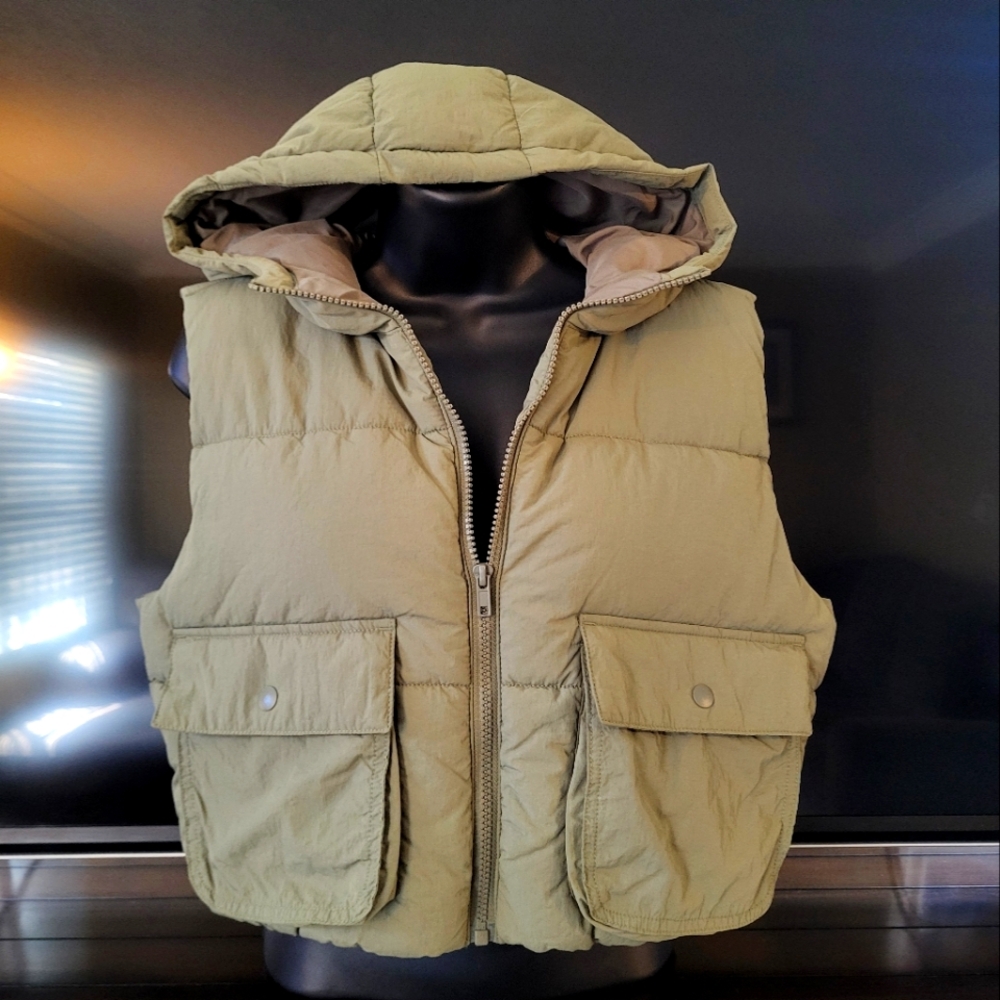 New H&M hooded puffer vest